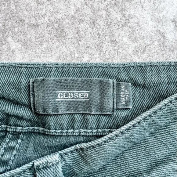 Closed Mid Rise Cropped Straight Leg Green Jean Size 25 - Picture 6 of 8